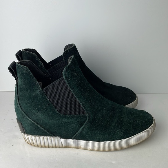 Sorel Out N About Slip On Wedge Boots - Picture 3 of 9